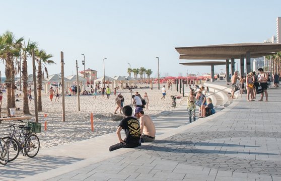 המדריך של דה נורמן תל אביב לטיילת 